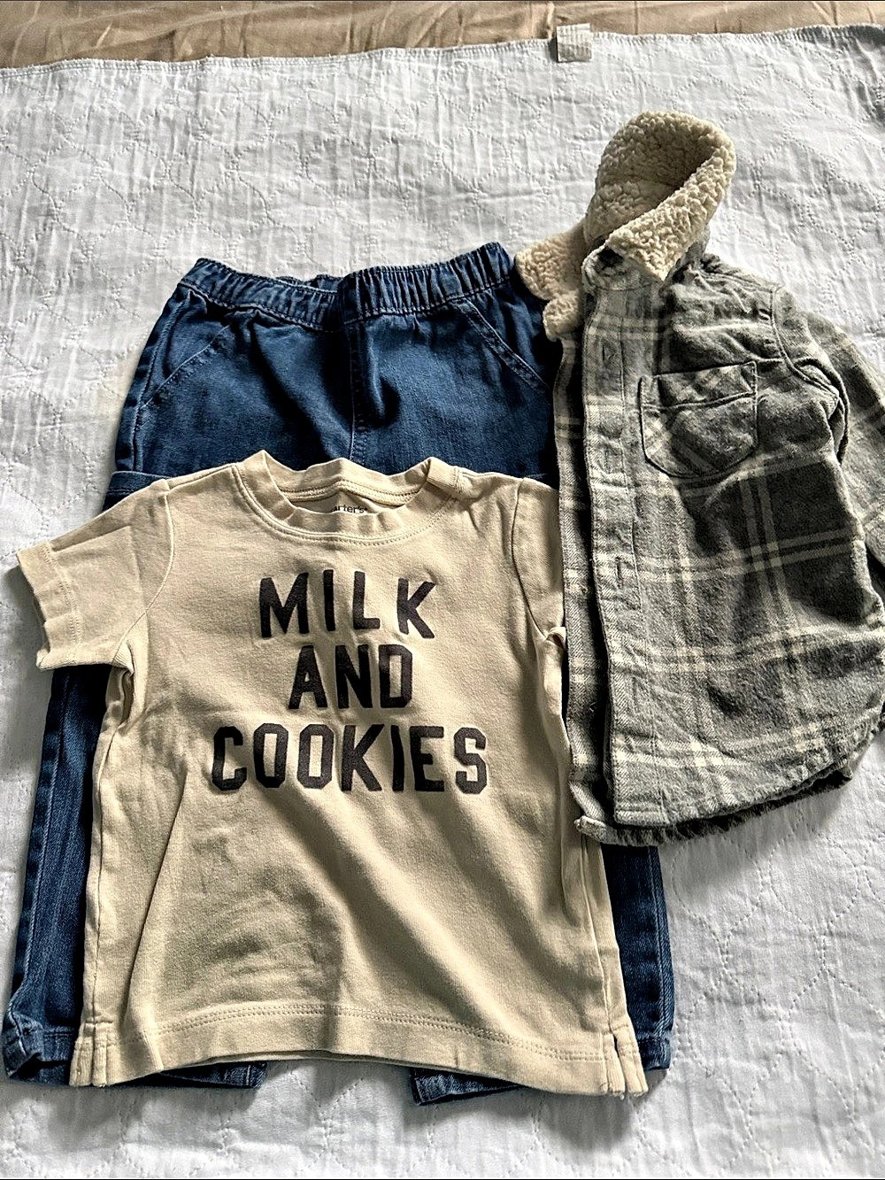Carter's Baby 24M 3-Piece Plaid Outfit Like New
